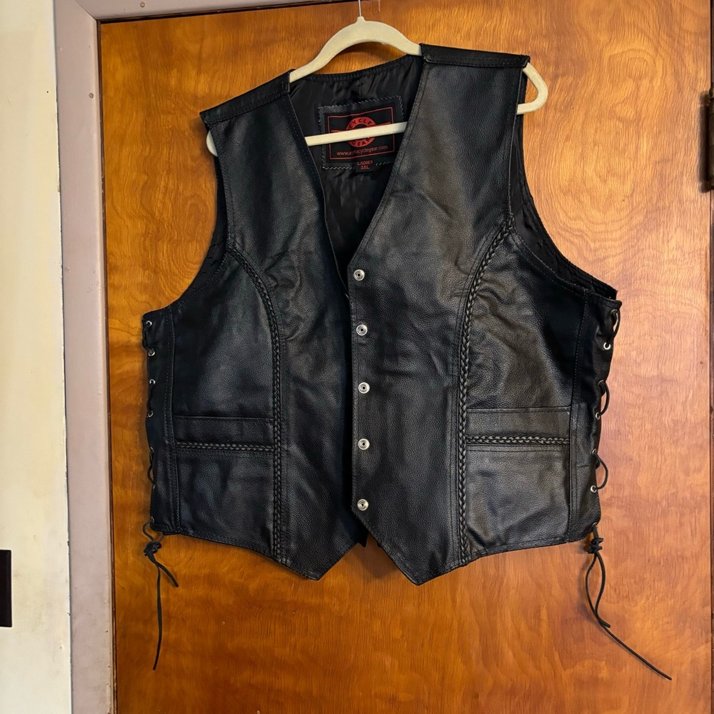 Alpha Cycle Gear Ladies Black Leather Motorcycle Vest Jacket Size 3XL